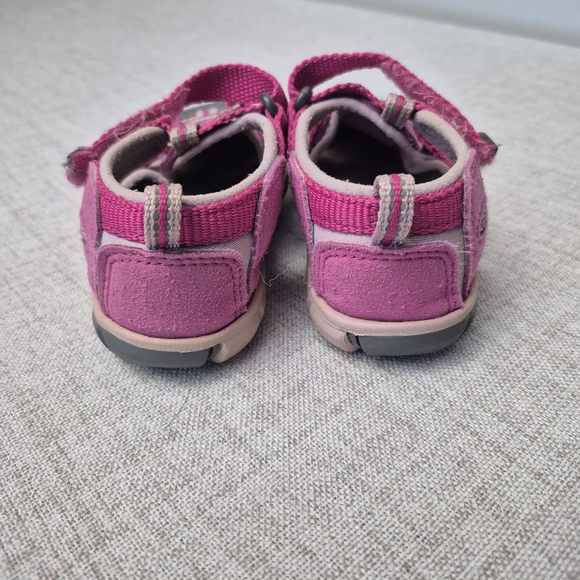 KEEN Seacamp II CNX Sandals Toddler Size 7 Very Berry Pink - Picture 8 of 10